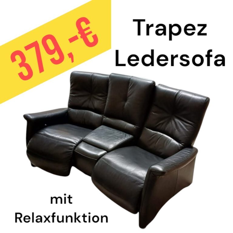 Schwarzes Ledersofa mit Relaxfunktion, Preis 450 €.